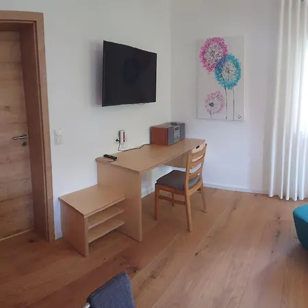 Apartment Hof Elf Ursensollen